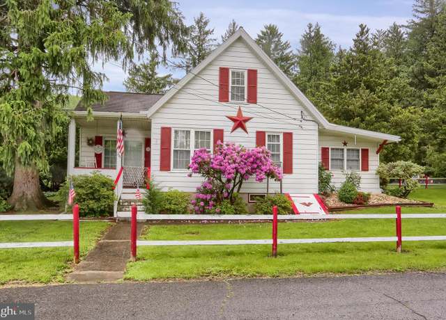 Property at 708 Mountain St, Lykens, PA 17048, 3 beds, 1.5 baths