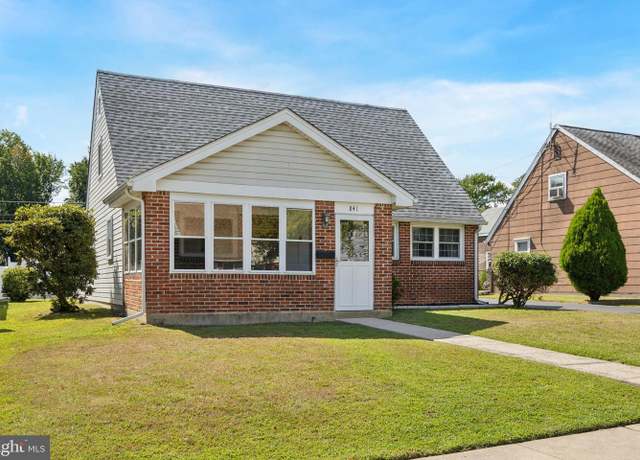 Property at 841 Bobwhite Ln, Secane, PA 19018, 4 beds, 2 baths