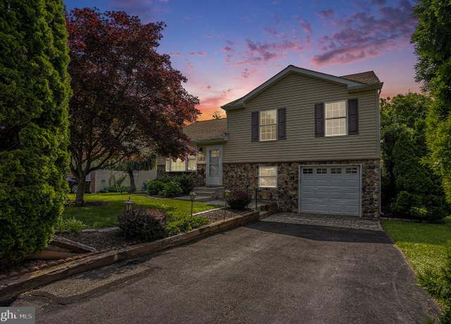 Property at 515 Squirrel Ln, Lansdale, PA 19446, 3 beds, 1.5 baths