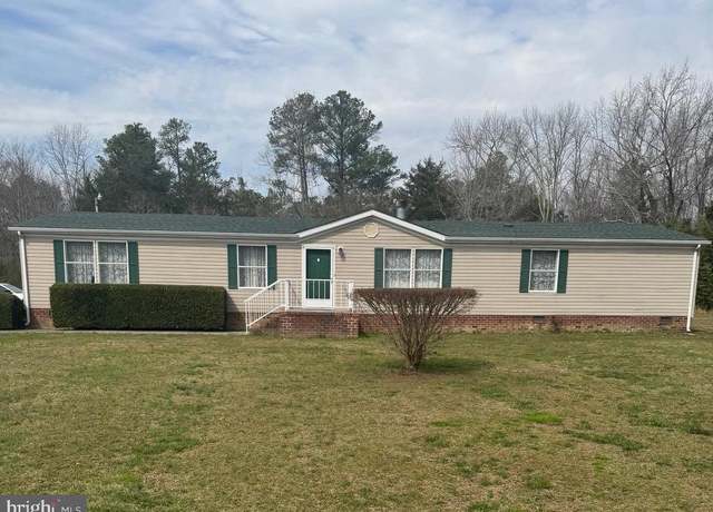 Property at 325 Bowlers Rd, Tappahannock, VA 22560, 3 beds, 2 baths