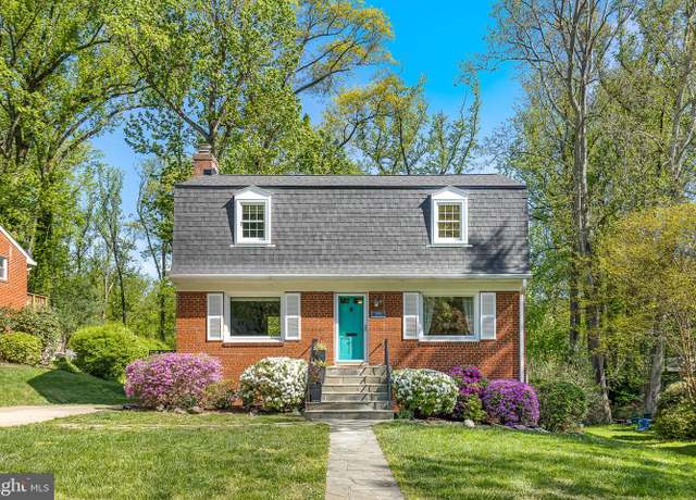 Property at 6530 Oakwood Dr, Falls Church, VA 22041, 3 beds, 2 baths