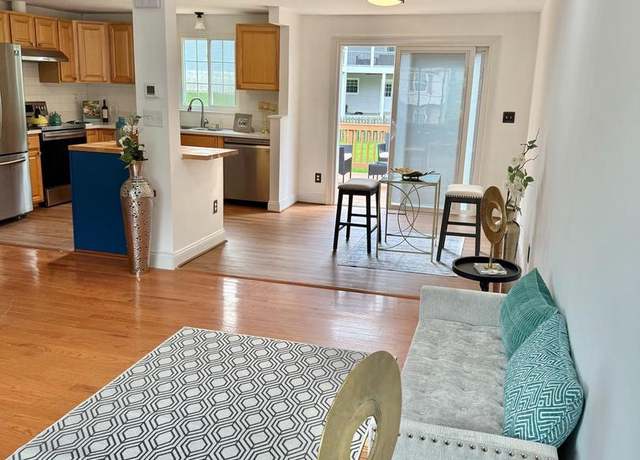 Property at 13704 Cabells Mill Dr, Centreville, VA 20120, 4 beds, 2 baths