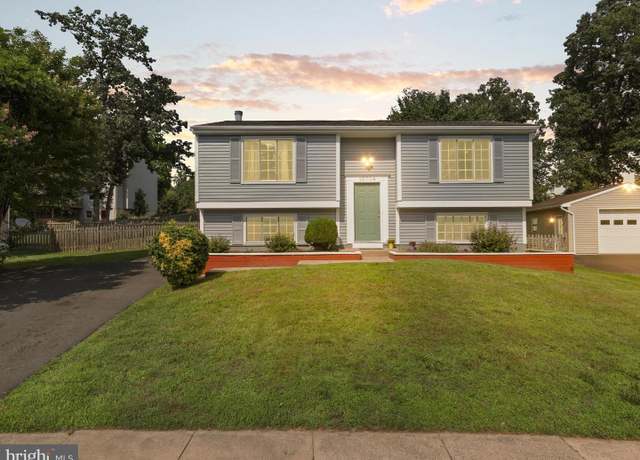 Property at 13704 Cabells Mill Dr, Centreville, VA 20120, 4 beds, 2 baths