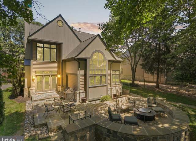 Property at 1451 Waterfront Rd, Reston, VA 20194, 5 beds, 4 baths