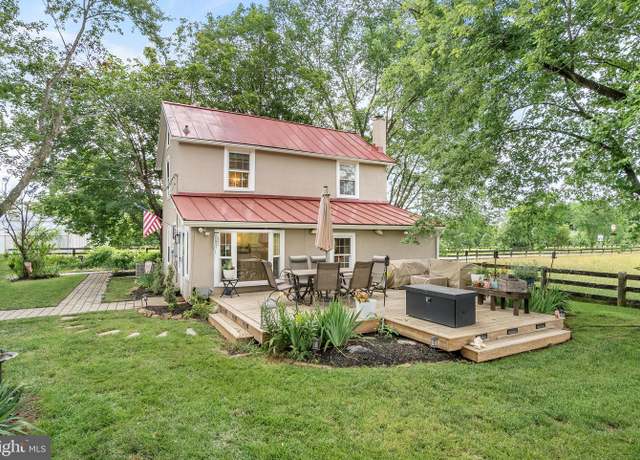 Property at 20078 Lincoln Rd, Purcellville, VA 20132, 3 beds, 2 baths