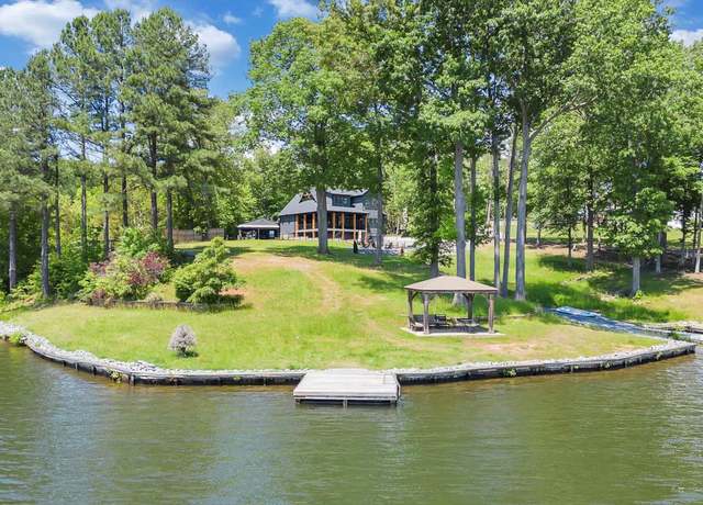 Property at 6211 Stubbs Bridge Rd, Spotsylvania, VA 22551, 10 beds, 6.5 baths