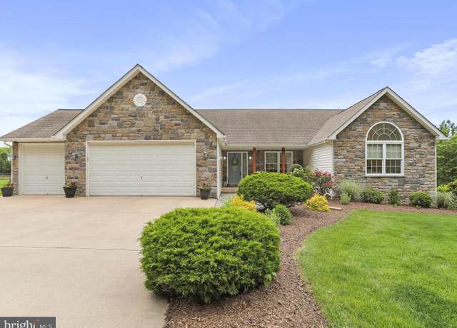 Property at 809 S Ridge Rd S, Martinsburg, WV 25403, 4 beds, 3 baths