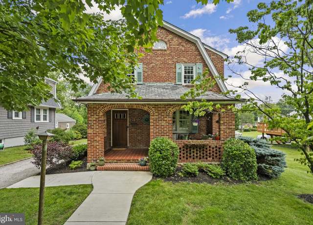 Property at 113 Hilton Ave, Catonsville, MD 21228, 4 beds, 2.5 baths