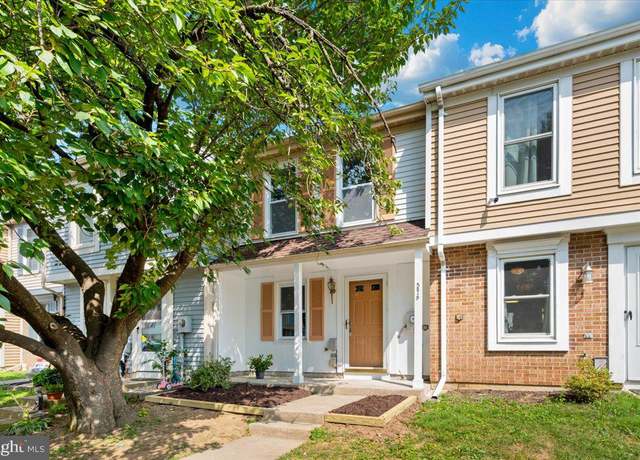 Property at 5819 Drawbridge Ct, Frederick, MD 21703, 2 beds, 1 bath