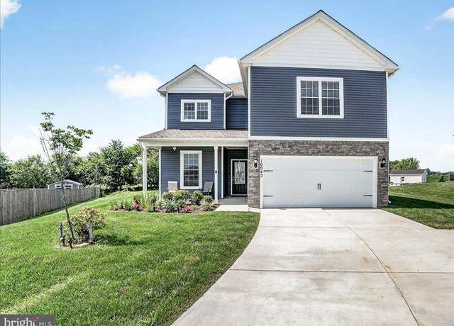Property at 10042 Roulette Drive Dr, Hagerstown, MD 21740, 5 beds, 2.5 baths