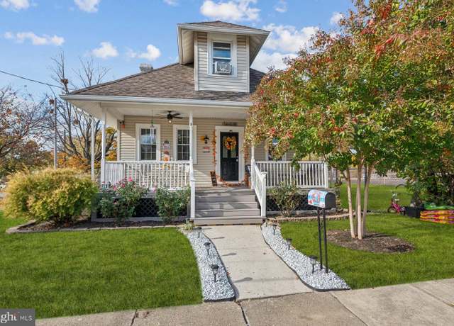 Property at 238 Mount Vernon Ave, Laurel Springs, NJ 08021, 4 beds, 1.5 baths