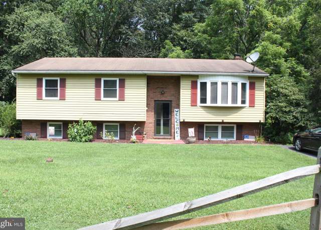 Property at 1780 Sunnyhill Ln, Dauphin, PA 17018, 3 beds, 2.5 baths