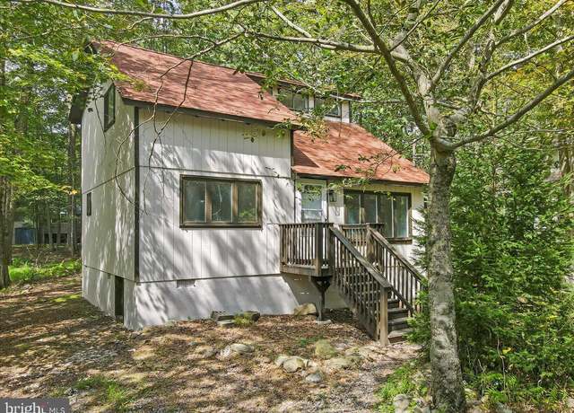 Property at 223 Wyalusing Dr, Pocono Lake, PA 18347, 3 beds, 1 bath