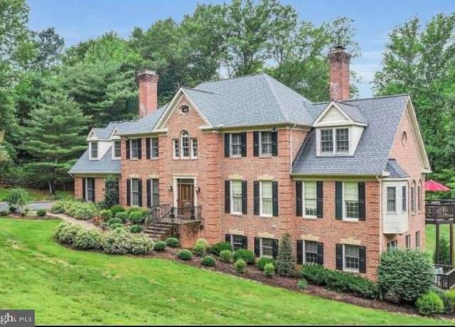 Property at 4514 Den Haag Rd, Warrenton, VA 20187, 5 beds, 3.5 baths