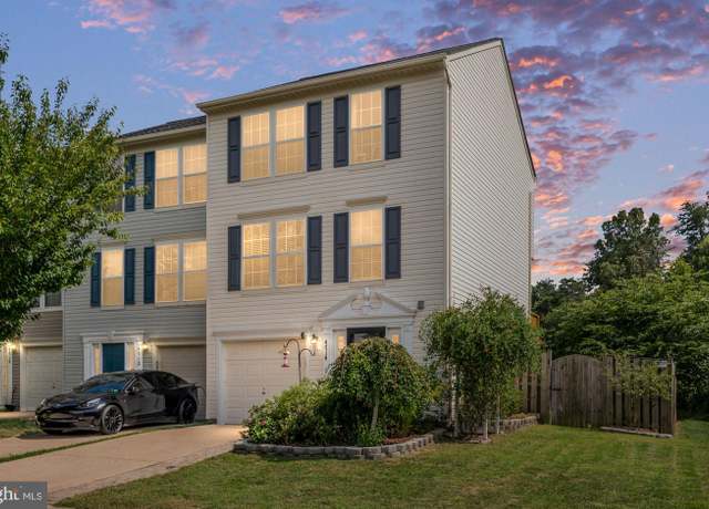 Property at 4714 Colonnade Way, Fredericksburg, VA 22408, 3 beds, 2.5 baths