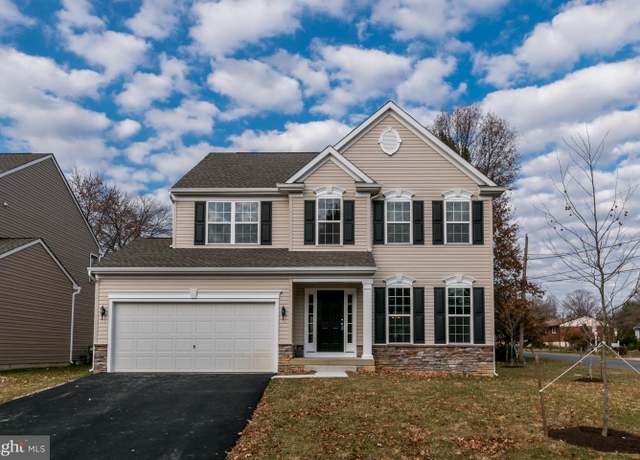 Property at 27 Chestnut Ave, Newark, DE 19711, 4 beds, 2.5 baths