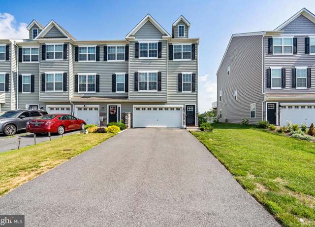 Property at 1411 Carrick Ct, Middletown, DE 19709, 3 beds, 2.5 baths