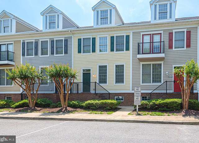 Property at 16 Village Green Dr, Ocean View, DE 19970, 4 beds, 4 baths