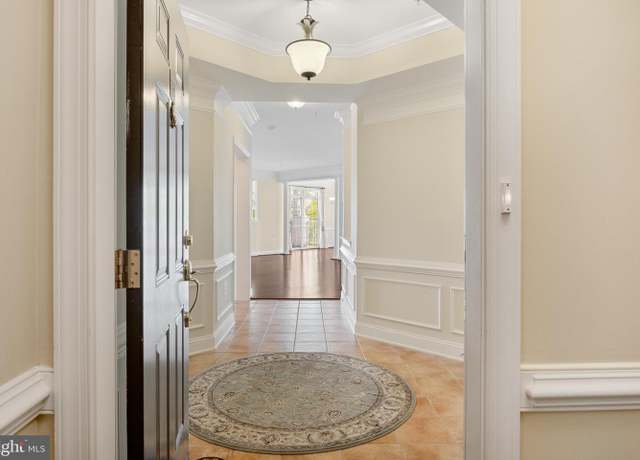 Property at 327 King Farm Blvd #206, Rockville, MD 20850, 2 beds, 2 baths