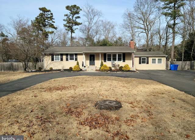 Property at 497 Tuckerton Rd, Medford, NJ 08055, 5 beds, 2 baths