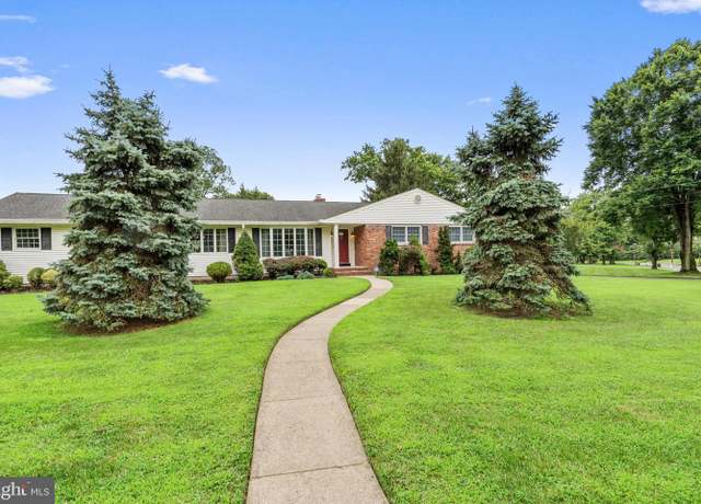 Property at 19 Metekunk, Ewing, NJ 08628, 3 beds, 2 baths