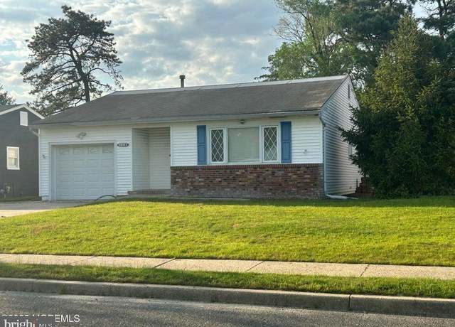 Property at 112 Northumberland Dr, Toms River, NJ 08757, 2 beds, 1 bath