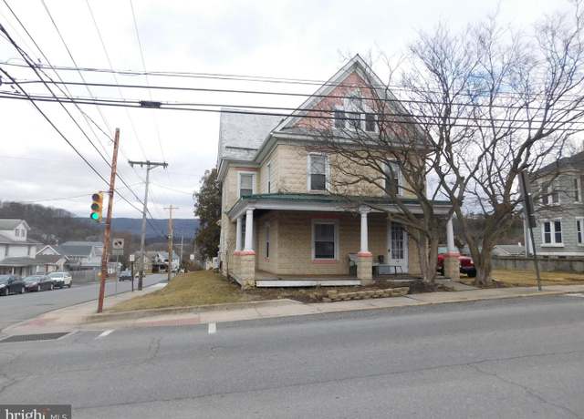 Property at 501 East Walnut St, Lewistown, PA 17044, 4 beds, 2 baths