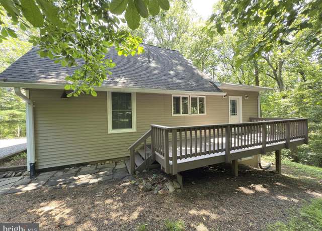 Property at 132 Pine Crest Ln, Bluemont, VA 20135, 3 beds, 2 baths