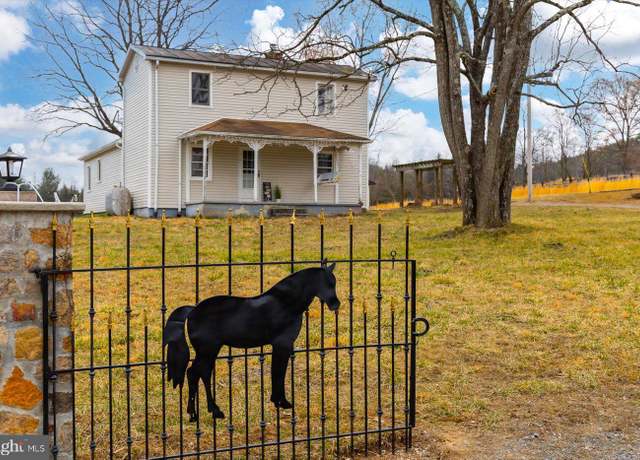 Property at 146 Howards Chapel Rd, Winchester, VA 22603, 3 beds, 2 baths