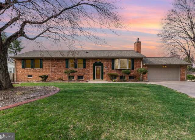 Property at 7700 Arlen St, Annandale, VA 22003, 4 beds, 3 baths