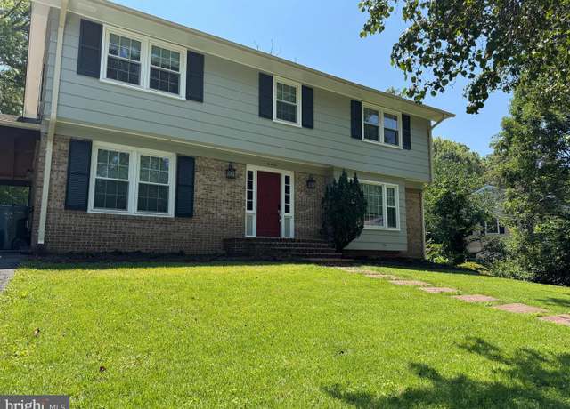 Property at 8618 Gateshead Rd, Alexandria, VA 22309, 4 beds, 2.5 baths