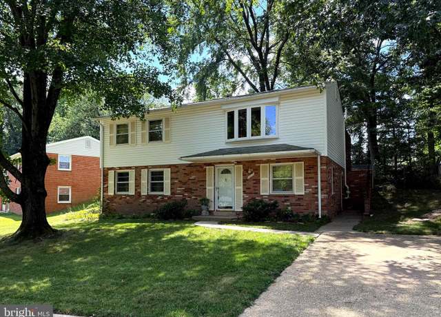 Property at 13719 Mcgill Dr, Chantilly, VA 20151, 4 beds, 2 baths
