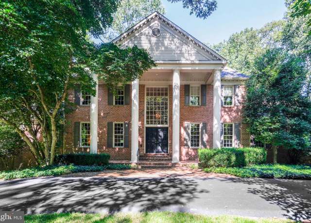 Property at 8024 Eddy Bend Trl, Fairfax Station, VA 22039, 5 beds, 4.5 baths