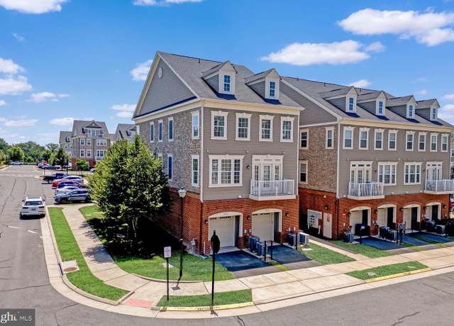 Property at 42550 Sunset Ridge Sq, Ashburn, VA 20148, 3 beds, 2.5 baths