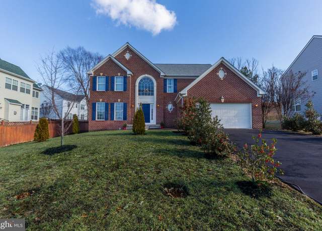 Property at 18905 Rosings Way, Triangle, VA 22172, 4 beds, 2.5 baths