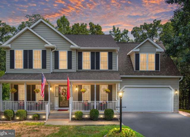 Property at 3203 Cavalry Ridge Ct, Fredericksburg, VA 22408, 4 beds, 2.5 baths