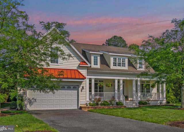 Property at 1 Lake Village Cir, Ocean View, DE 19970, 5 beds, 2.5 baths