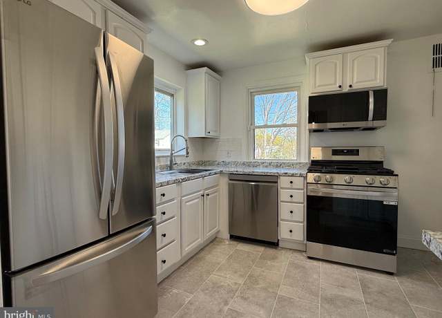 Property at 6134 Marglenn Ave, Baltimore, MD 21206, 3 beds, 2 baths