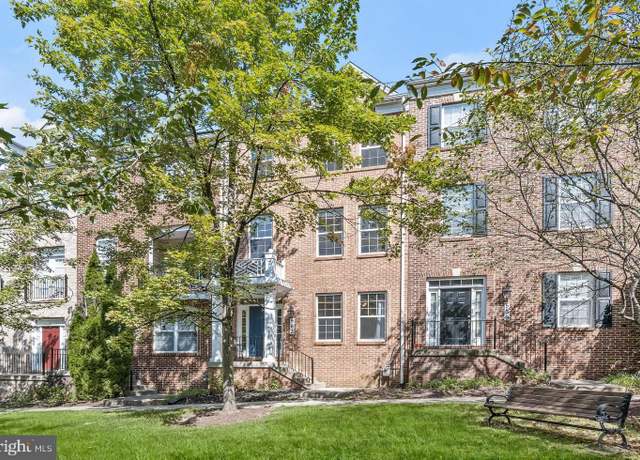 Property at 563 Pelican Ave, Gaithersburg, MD 20877, 4 beds, 3.5 baths