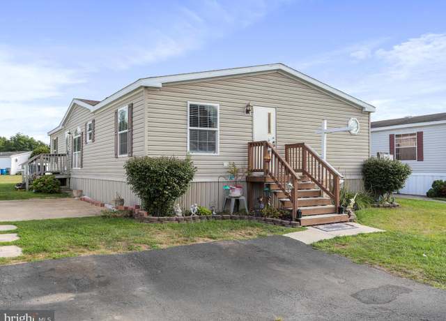 Property at 16810 Alcott Rd, Hagerstown, MD 21740, 3 beds, 2 baths