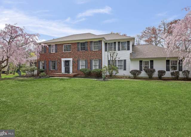 Property at 12 Woodland Ct, Princeton Junction, NJ 08550, 6 beds, 3.5 baths