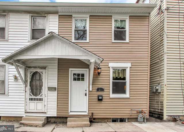 Property at 21 Girard Ave, Middletown, PA 17057, 3 beds, 1.5 baths