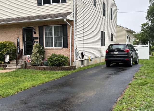 Property at 120 N Llanwellyn Ave, Glenolden, PA 19036, 4 beds, 3.5 baths