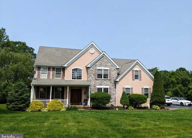 Property at 131 Winding Way, Bangor, PA 18013, 4 beds, 3.5 baths