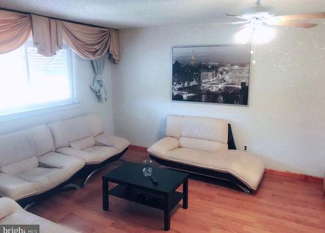 Property at 1122 W Oxford St, Philadelphia, PA 19122, 4 beds, 2.5 baths