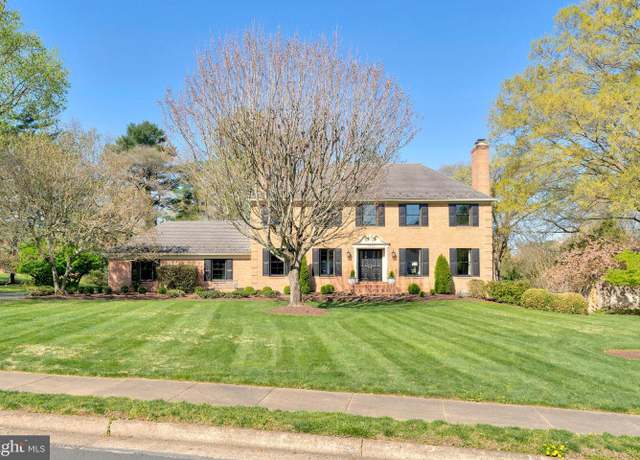 Property at 6363 Lynwood Hill Rd, Mclean, VA 22101, 5 beds, 4.5 baths