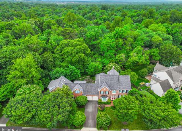 Property at 13893 Walney Park Dr, Chantilly, VA 20151, 4 beds, 4.5 baths