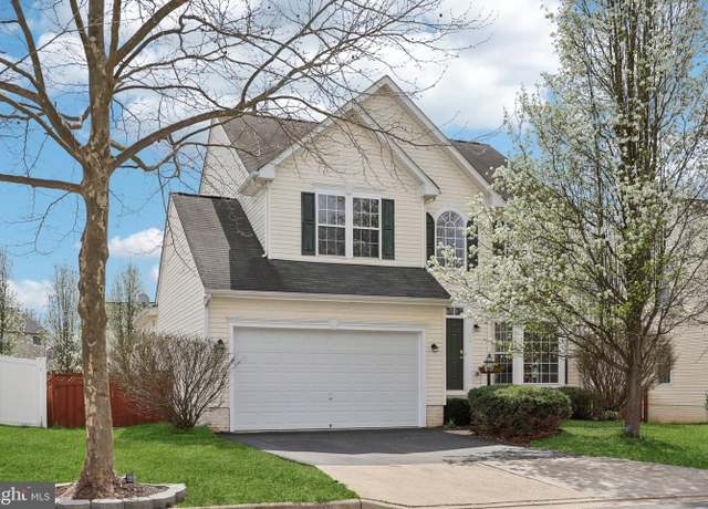 Property at 16 Stocks St, Lovettsville, VA 20180, 4 beds, 2.5 baths