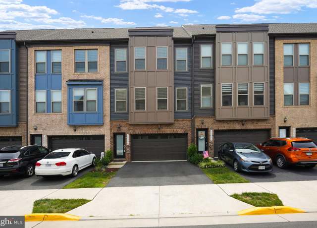 Property at 45399 Daveno Sq, Sterling, VA 20164, 3 beds, 3.5 baths