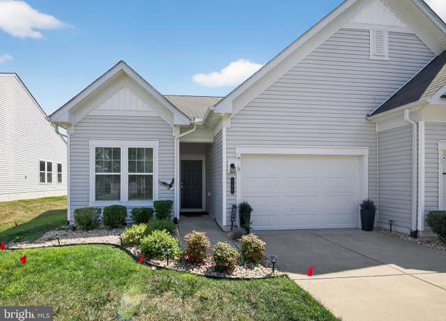Property at 156 Long Point Dr, Fredericksburg, VA 22406, 2 beds, 2 baths